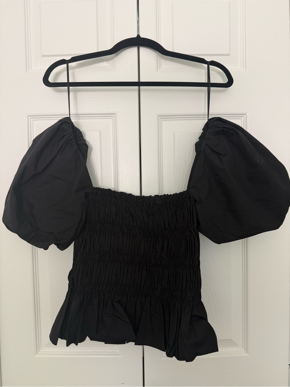 ASTR the Label Savina Bubble Sleeve Top S NWOT Black
